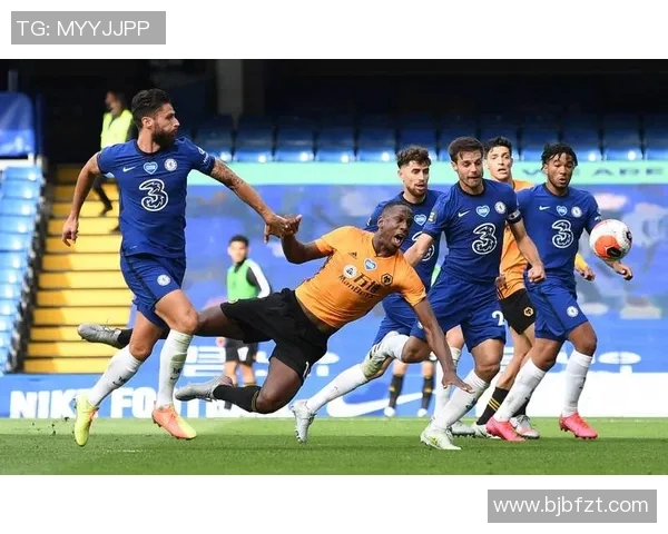 高清蓝色基调足球球星壁纸精选大全让你感受赛场激情瞬间